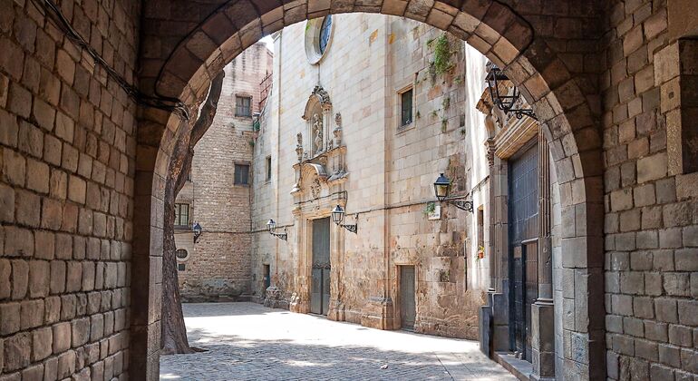 Barrio G Tico De Barcelona Historia Y Leyendas Comedy Tour Barcelona