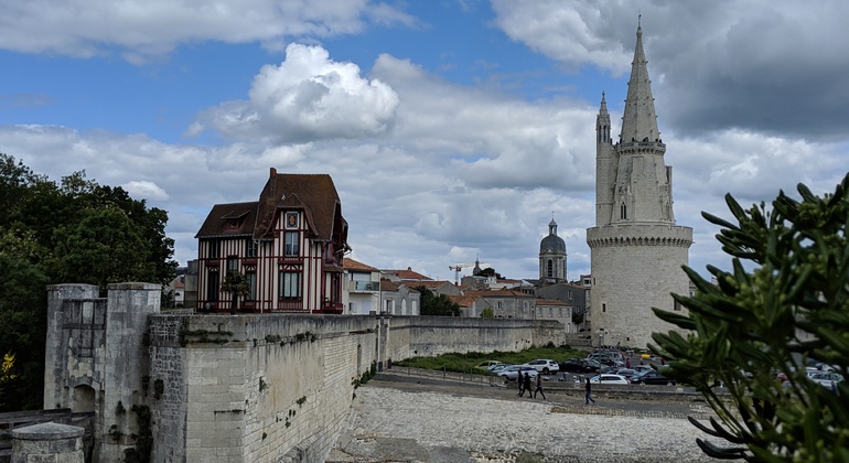 walking-tour-of-la-rochelle-es-2