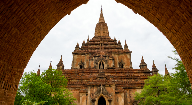 bagan-private-day-tour-with-local-guide-en-2