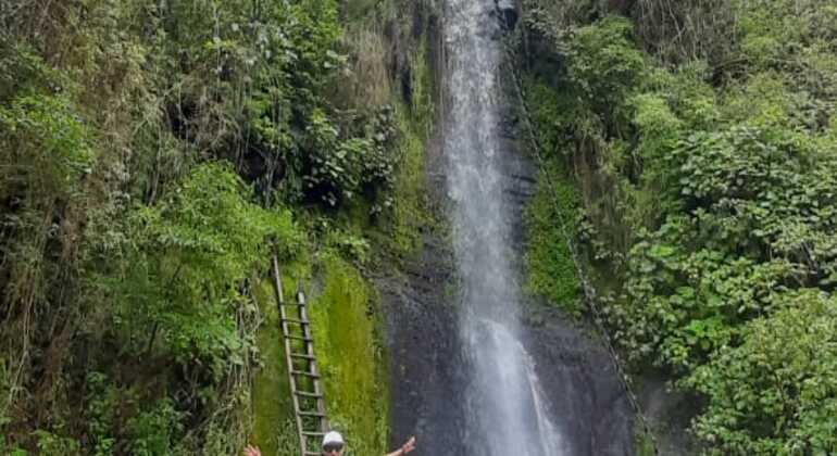 Caminata-a-las-Tres-Cascadas---Kana-Yaku-Trek-5