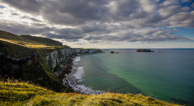 Giants Causeway, Dunluce Castle, Dark Hedges And Belfast From Dublin 