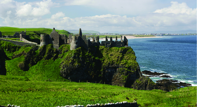 Giants-Causeway-and-Belfast-Tour-from-Dublin-5