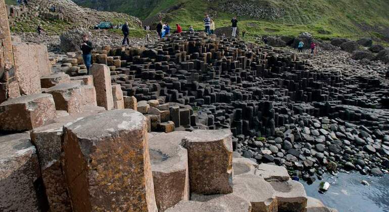 Giants-Causeway-and-Belfast-Tour-from-Dublin-6