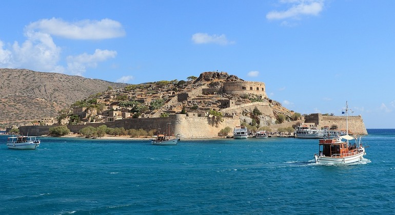 discover-lost-villages-and-beaches-of-crete-en-2