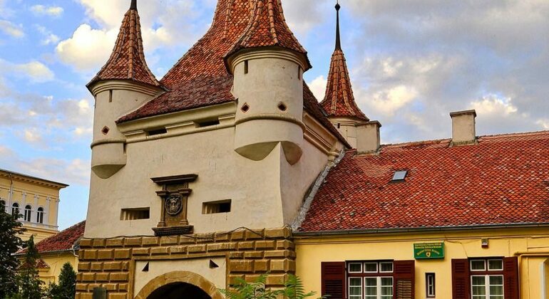 free-walking-tour-of-brasov-old-town-with-a-great-panoramic-view-es-2