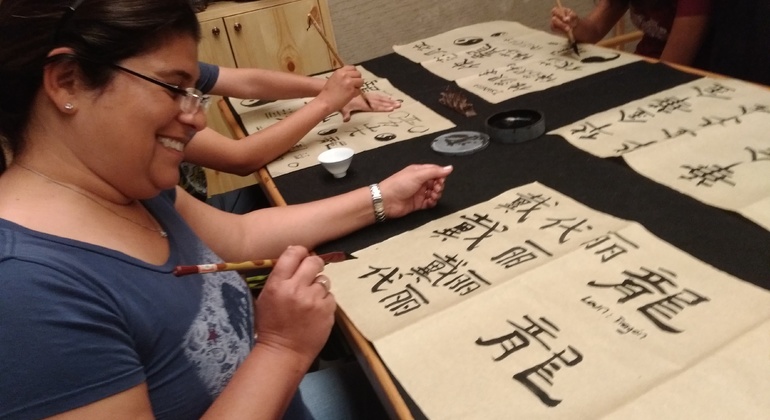 tai-chi-and-chinese-calligraphy-class-in-beijing-en-3