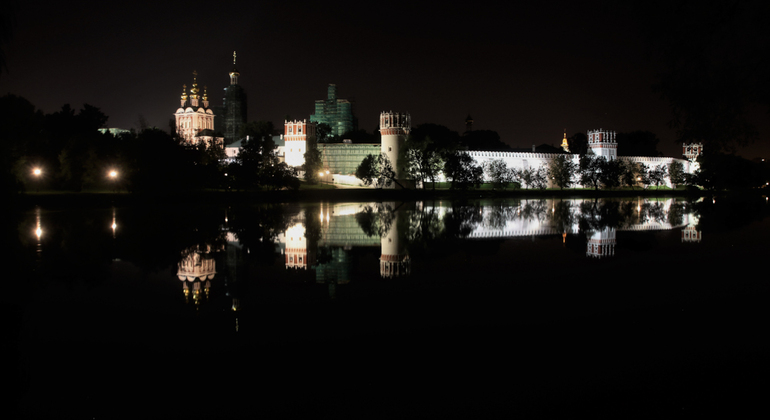 Больше не работает: Moscow night bus tour, экскурсии, Москва, Троицкая улица, 7 — Яндекс Карты