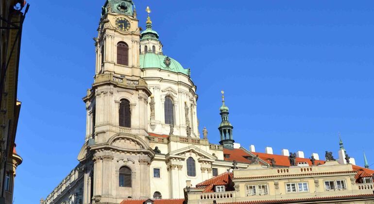 Free-Tour-Mala-Strana-y-Castillo-de-Praga-4