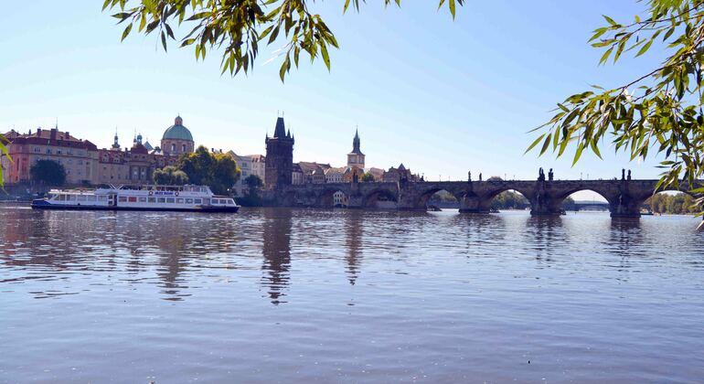 Free-Tour-Mala-Strana-y-Castillo-de-Praga-7