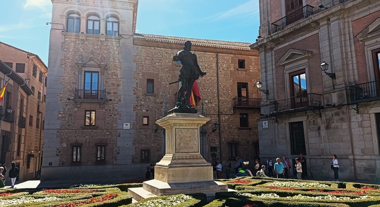 Free Tour Madrid: História e Lendas Organizado por Xplore Madrid