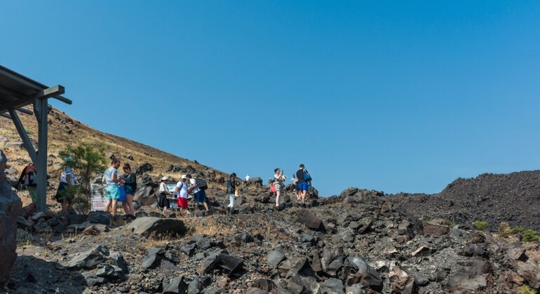 santorini-volcano-tour-en-11