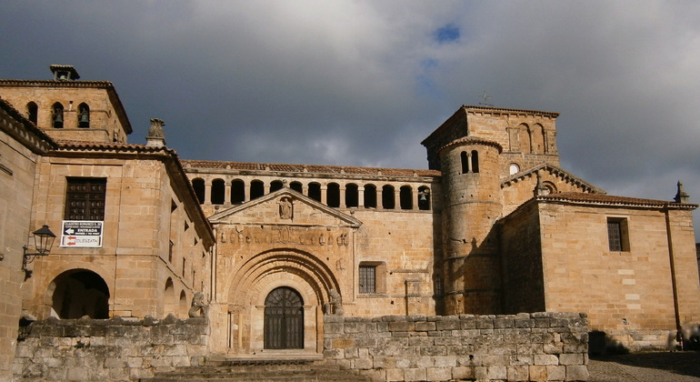 Un Paseo por Santillana del Mar