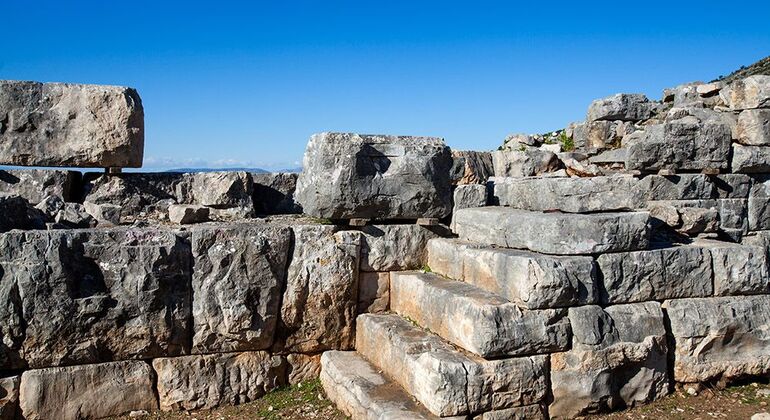 ancient-plevrona-oiniades-messolonghi-monastery-of-ligovitsi-day-tour-es-2