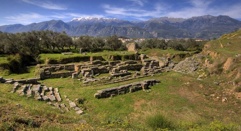 full-day-tour-to-ancient-sparta-kaiadas-and-mystras-en-2