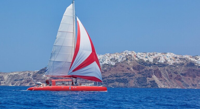 santorini-cruise-catamaran-bbq-openbar-en-9