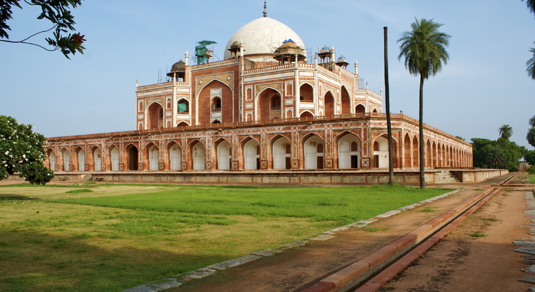 -day-golden-triangle-and-holy-city-tour-from-delhi-en-10