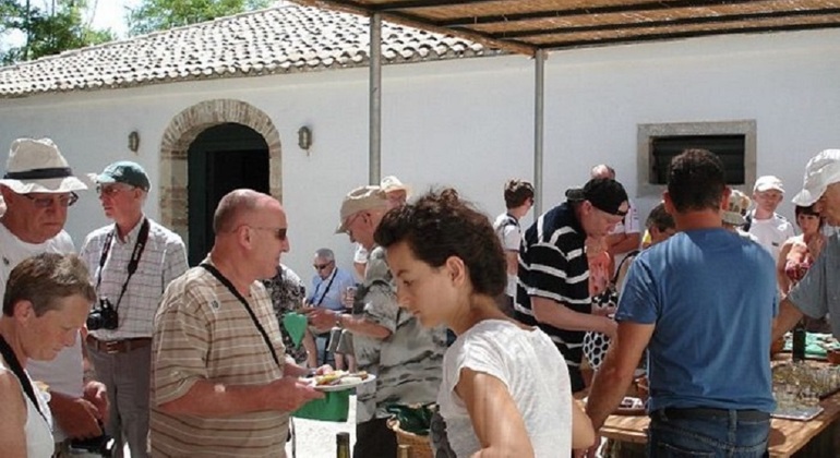 winery-tour-with-wine-tasting-at-theotoky-estate-in-corfu-en-5