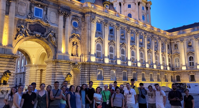 Tour notturno gratuito del Castello di Buda a Budapest Fornito da Don freetour