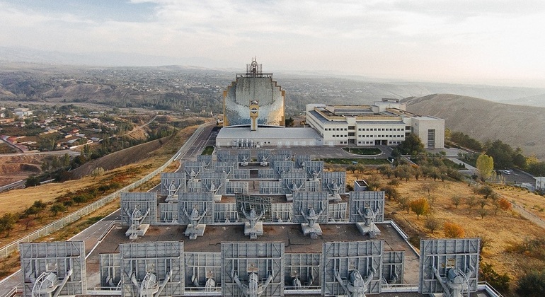 remnants-of-ussr-heliocomplex-institute-of-the-sun-en-13