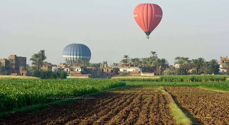 sunrise-balloon-ride-over-luxor-es-2