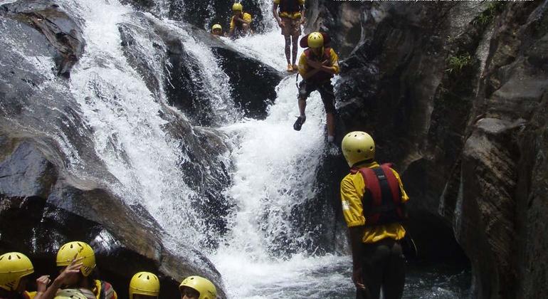 Aventura en canoa en Kitulgala