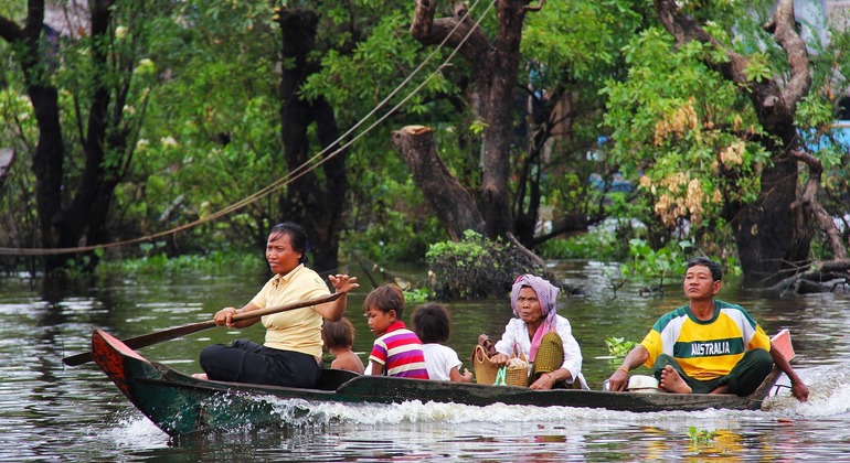 siem-reap-floating-village-private-tour-guide-and-driver-en-2