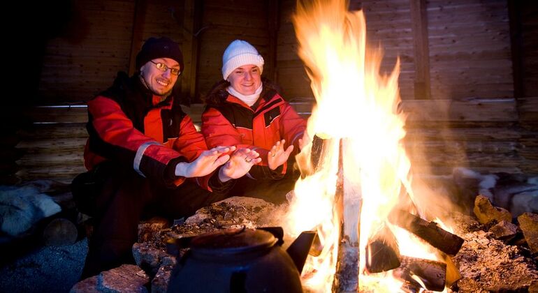 ice-fishing-excursion-with-campfire-bbq-in-rovaniemi-es-5