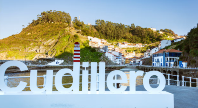 Visite à pied gratuite à Cudillero, Spain