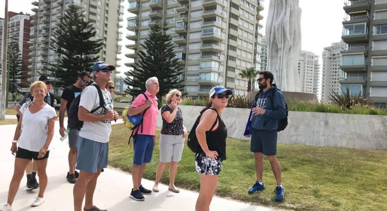 free-walking-tour-punta-del-este-es-7