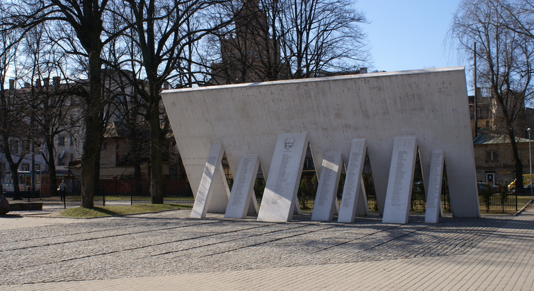 Tour della storia ebraica a Riga