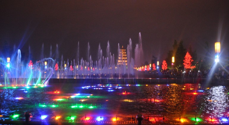 xian-night-tour-south-gate-square-and-musical-fountain-show-es-1