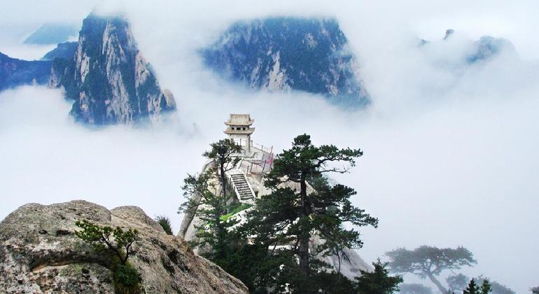 huashan-mountain-day-tour-es-2