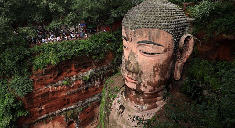 leshan-giant-buddha-private-tour-and-lunch-en-1