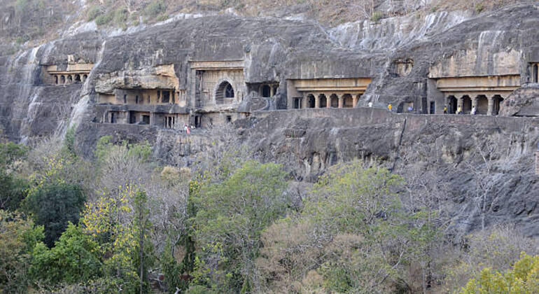 from-aurangabad-ajanta-ellora-caves-private-day-tour-es-3