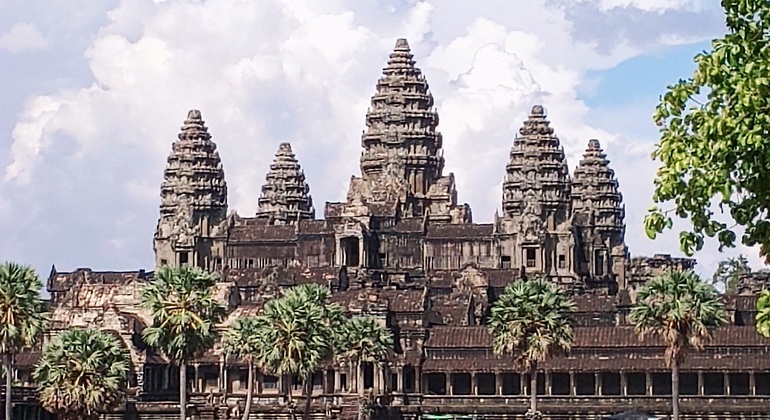 the-best-of-angkor-wat-angkor-thom-and-ta-prohm-temples-en-2