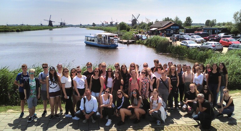 daily-walking-city-break-tour-rotterdam-and-surrounding-kinderdijk-en-17