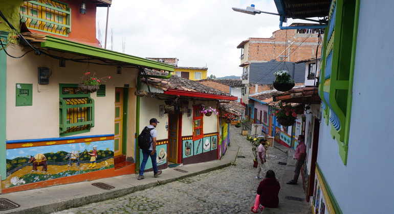 Zócalos Route in Guatape - Free Tour - Guatape | FREETOUR.com