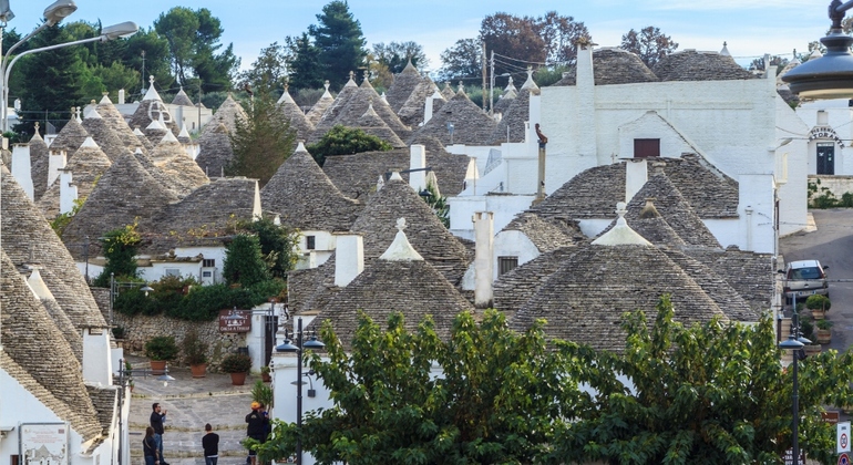 walking-tour-through-trulli-stories-legends-curiosities-es-6