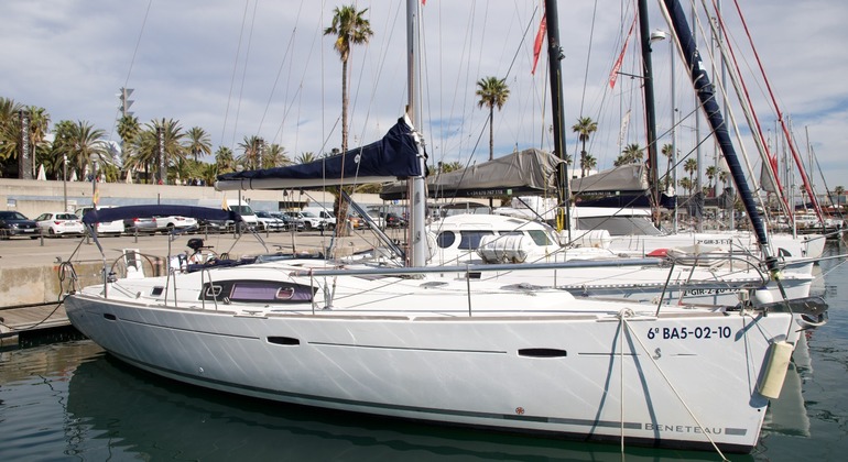 Paseo en Velero por Barcelona España — #1