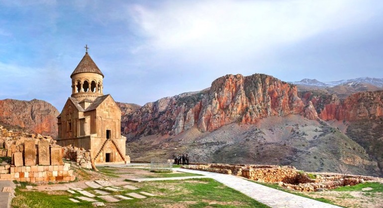 the-wine-monasteries-longest-cable-car-in-the-world-es-4