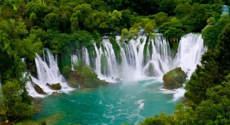 old-bridge-of-mostar-and-four-pearls-of-herzegovina-tour-es-4