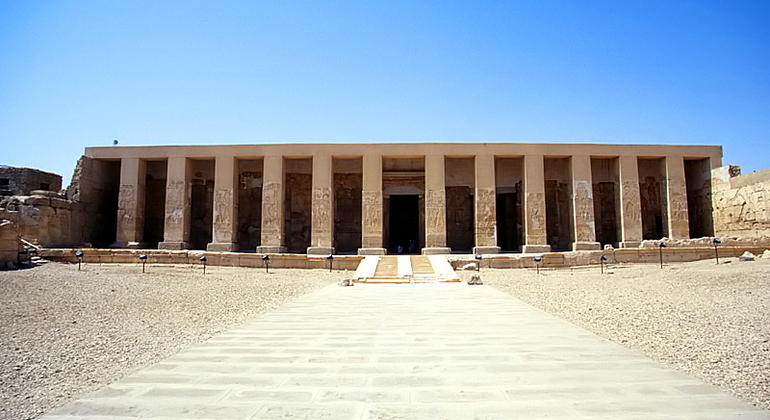 Excursão privada de um dia aos Templos de Dendara e Abydos a partir de Luxor