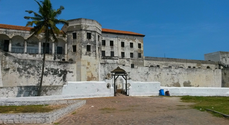 Un hermoso viaje a la región central de Ghana desde Accra