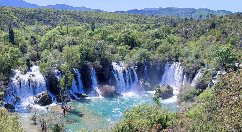 Descubra Herzegovina en una excursión de un día: Cascadas de Kravice, Blagaj, Počitelj, Buna C