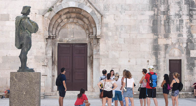 history-free-walking-tour-zadar-old-town-es-4