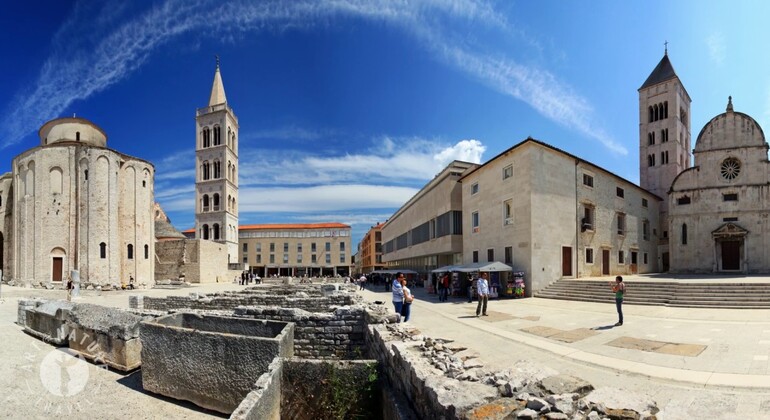 early-bird-group-walking-tour-zadar-old-town-en-4