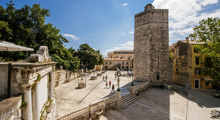 evening-free-walking-tour-zadar-old-town-en-3