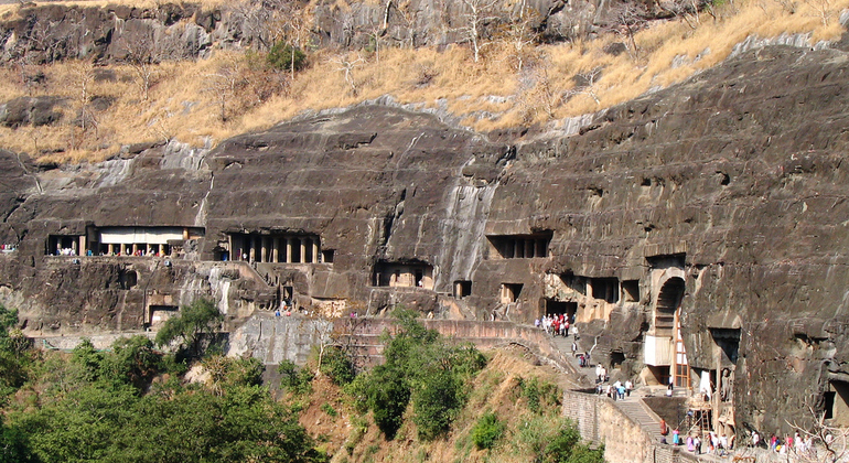 Private Full-day Sightseeing Tour Caves in Aurangabad