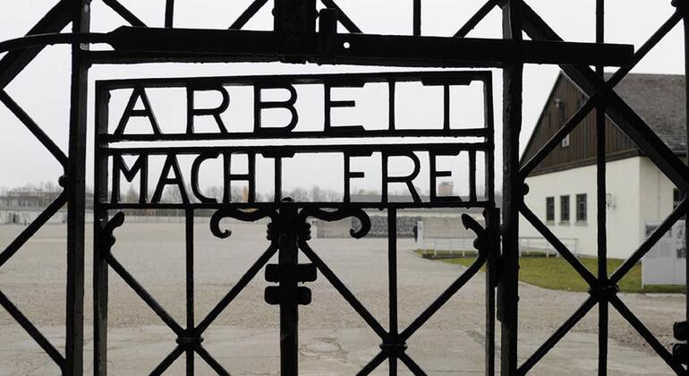 Tour del campo di concentramento di Dachau Germania — #1