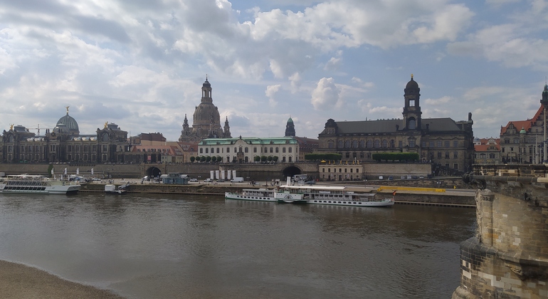 city-free-tour-through-the-historic-old-town-of-dresden-es-4